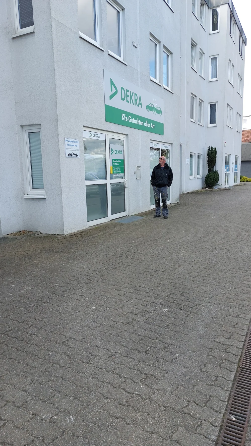 DEKRA Automobil GmbH Gutachtenbüro Wolfsburg